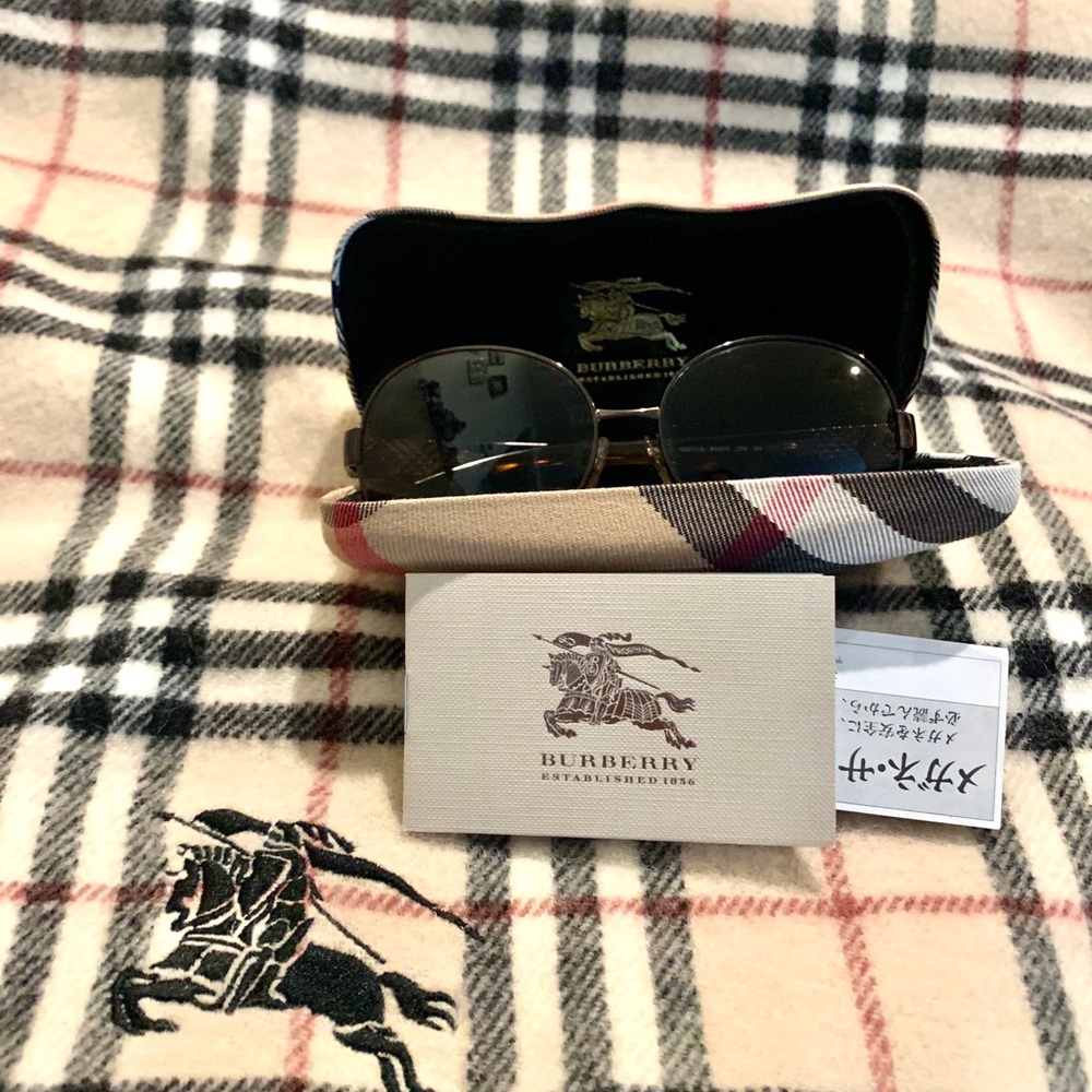 Burberry Sunglasses Shades